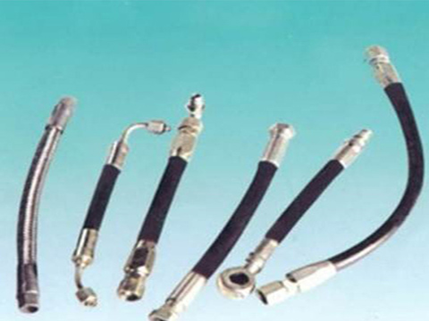 冬季供水的新挑戰(zhàn) —— 低溫自來水軟管的技術(shù)革新